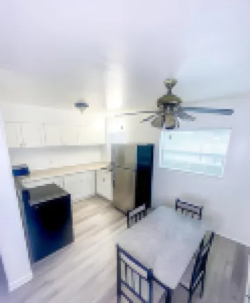 อัปเทาน สวีทส์