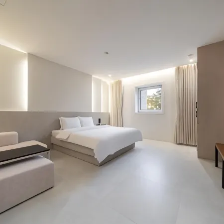 HOTEL THE ART UIWANG