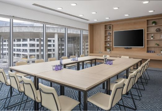 햄프턴 바이 힐튼 런던 개트윅 에어포트 이미지