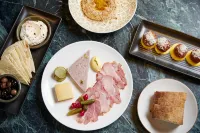 Vibe Hotel Canberra - breakfast