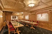 Mercure Sighisoara Binderbubi Hotel & Spa - parking