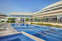 Zoya Health & Wellbeing Resort - Pools