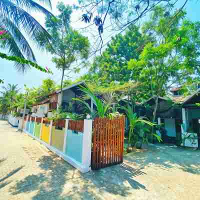 Beach Wave Hotel Hotel Exterior