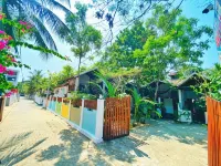 Beach Wave Hotel Hoteles en Pottuvil