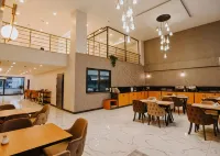 阿克塔斯燈光飯店 - 早餐