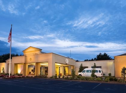 夏洛特機場希爾頓逸林飯店