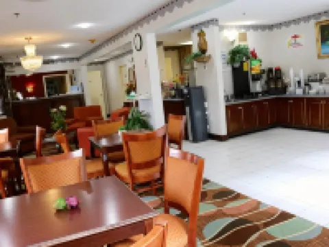 Super 8 by Wyndham Dublin Hotels in Dublin