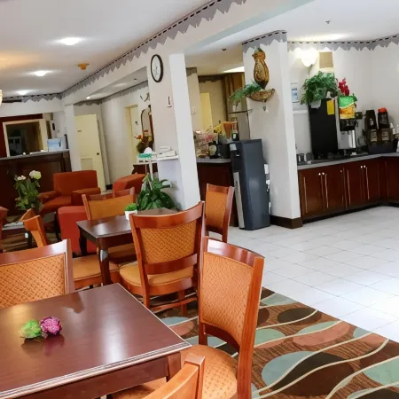 Super 8 by Wyndham Dublin