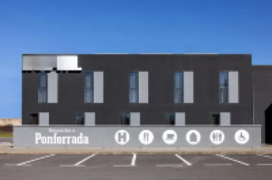 AS ホテルズ ポンフェラーダ