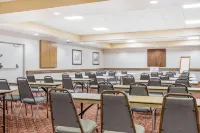 Ramada by Wyndham Macon Hotels in Macon
