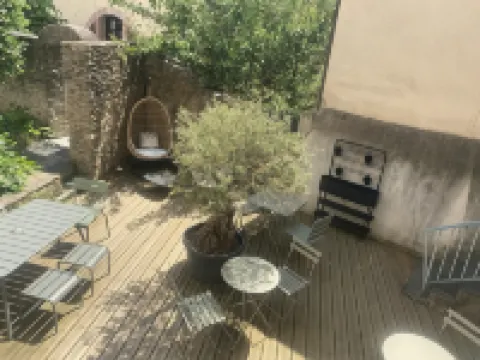 馬林酒店及公寓 拉瓦勒酒店