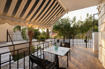Public Areas Barefoot Contessa Photo