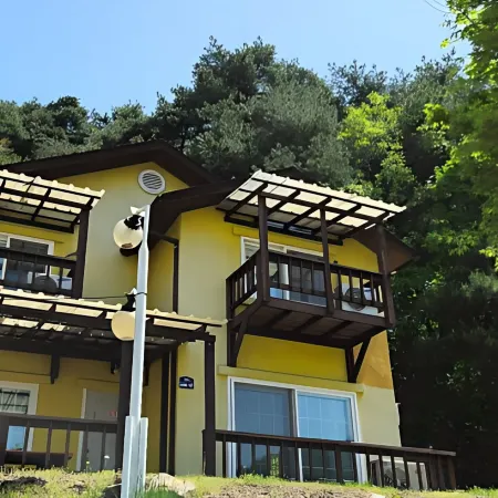 Danyang Mountain Pension Отели рядом с достопримечательностью «Пещера Косу»