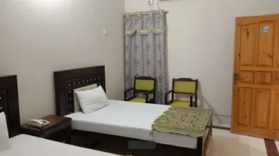 Alidia Guest House Các khách sạn gần Baba Khushi Ram Mandir Rohri
