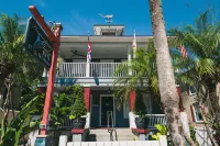 Hemingway House Bed and Breakfast Hotels near Flagler College
