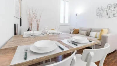 이탈리안웨이 - 제이코포 달 베르메 4 Stazione Garibaldi/가리발디역 호텔