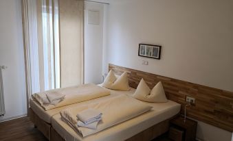 Gästehaus Und Fewo Lamm Garni