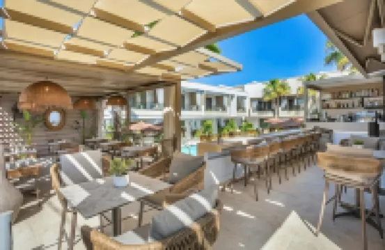 Pefki Deluxe Residences - Adults Only 16Plus