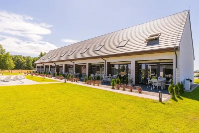 Zielony Zakątek Hotels near Pasaż Handlowy "Nad Rzeką"