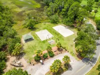 Poolside Studio with Nautical Decor - Charming Island Haven Hotel a Fripp Island