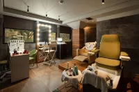Gold Tower Lifestyle Hotel