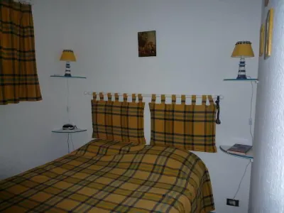 Apartment in quiet residence, overlooking the sea, 4 persons Hôtels à proximité de : Dynamiterie de Paulilles