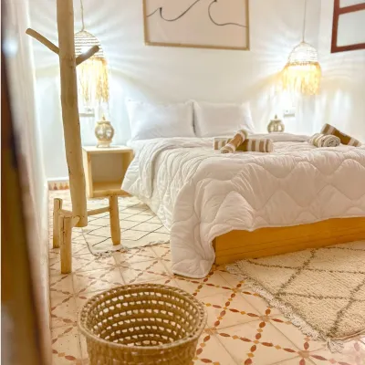 Eco Bay Surf House Hotels near كورنيش تغازوت
