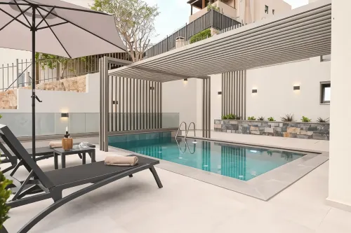 Mgk Complex Suite with Private Pool Ligaria,Made - Pools
