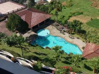 Puncak Inn Resort Hotel Cipanas 호텔