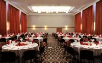 Cresta Mahalapye Hotel - 3-Star