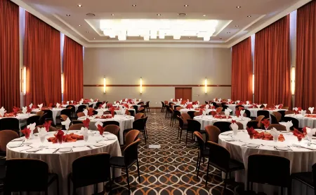 Cresta Mahalapye Hotel