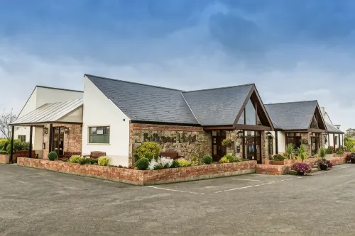 Ballymac Hotel - parking
