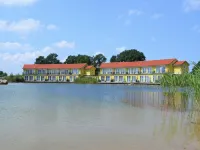 Sport- & Vital-Resort Neuer Hennings Hof Ξενοδοχεία στην πόλη Prignitz