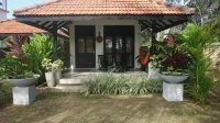 Seagulls Garden Cabanas Hotels near Hummanaya Blow Hole