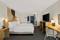 Spark by Hilton Tifton