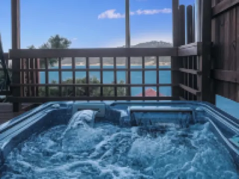 南海郡水療山丘高級旅館 南海郡酒店