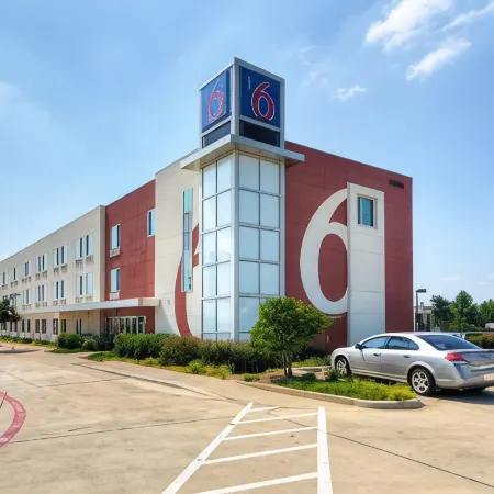 Motel 6 Roanoke, TX - Northlake - Speedway