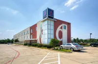 Motel 6 Roanoke, TX - Northlake - Speedway Hotels in Northlake