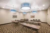 La Quinta Inn & Suites by Wyndham Tulsa Broken Arrow Hotels in Broken Arrow
