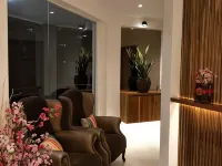 Gold Boutique Hotel 州立図書館周辺のホテル