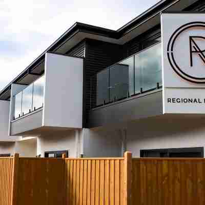239 High by Regional Escapes Hotel Exterior