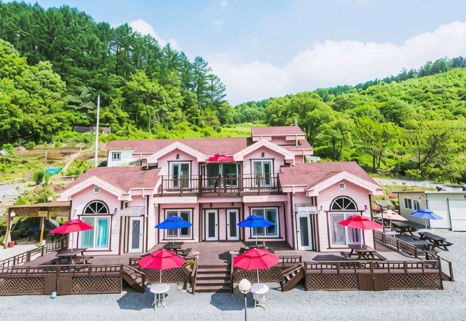 hotel overview picture
