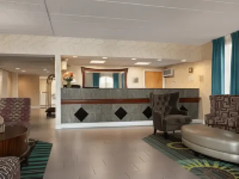 เดย์สอินน์ บายวินด์แฮม เรดดิ้ง ไวโอมิสซิง โรงแรมในไวโอมิสซิง