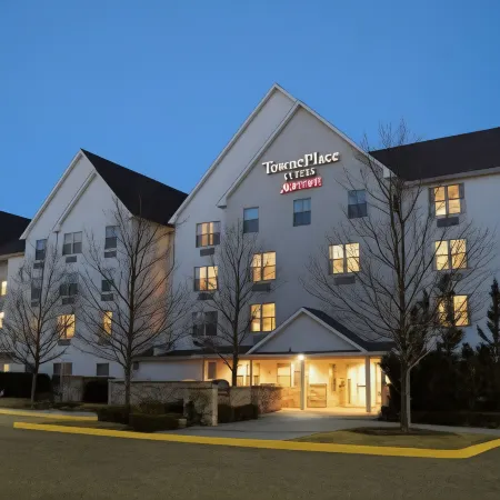TownePlace Suites Republic Airport Long Island/Farmingdale Отели в г. Север Амитивилл