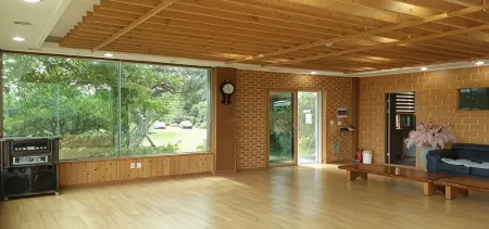 Jangseong Suyang Howon Pension Отели в г. Чансон