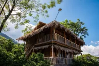Pu Luong Jungle Lodge Hotel di 