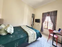 Surabaya Homey Near Unair Syariah Hotels in Tambaksari