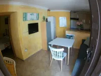 Complete apartment 4 persons (2 in bed and 2 in sofa bed) central in Tíjola