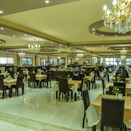 Riverside Garden Resort