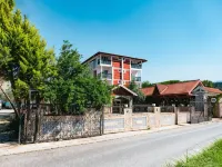 Melrose House Hotel